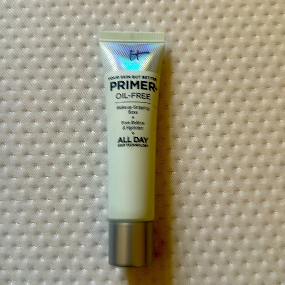 IT Cosmetics Your Skin But Better Primer Oil-Free